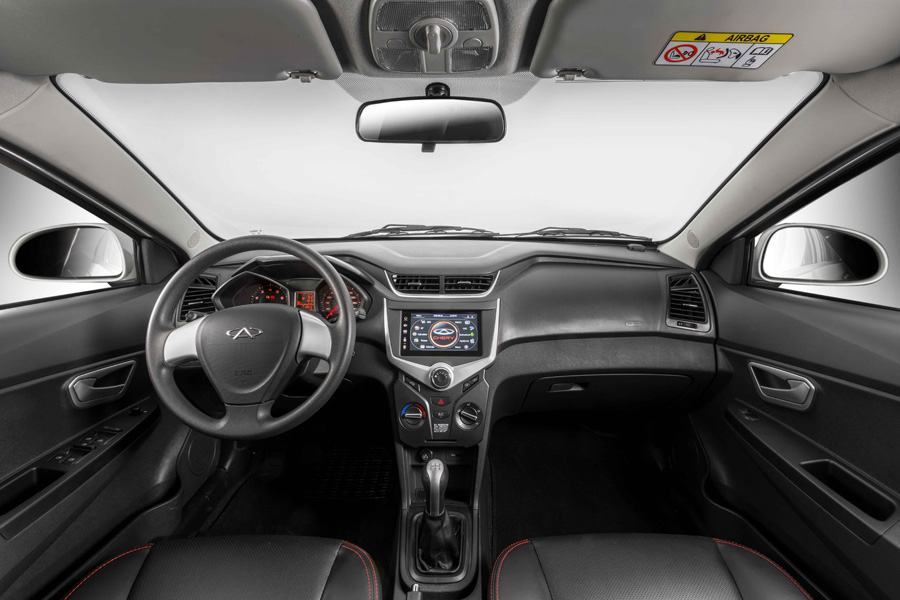 فضای داخلی ام وی ام 315