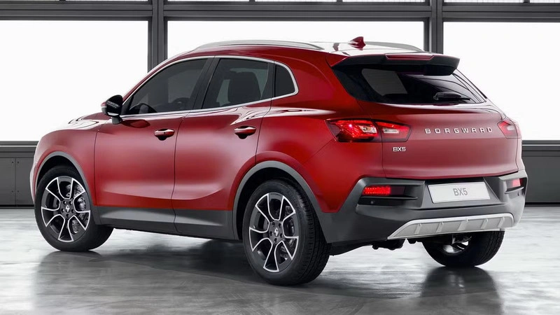 نمای عقب بورگوارد BX5