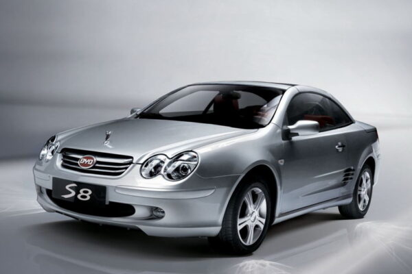 BYD S8