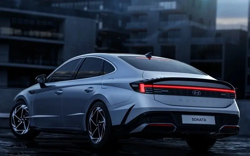 نمای عقب هیوندای سوناتا ۲۰۲۴