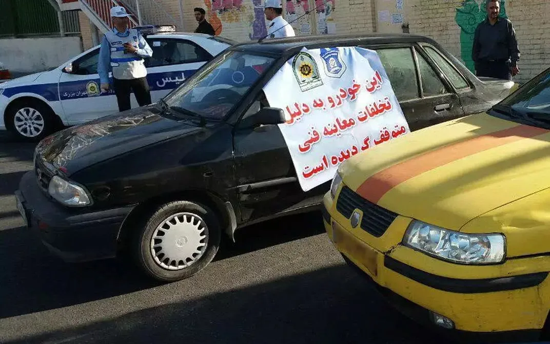 توقیف ماشین برای نداشتن معاینه فنی 