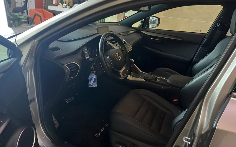 کابین لکسوس NX300h F Sport مدل ۲۰۱۷