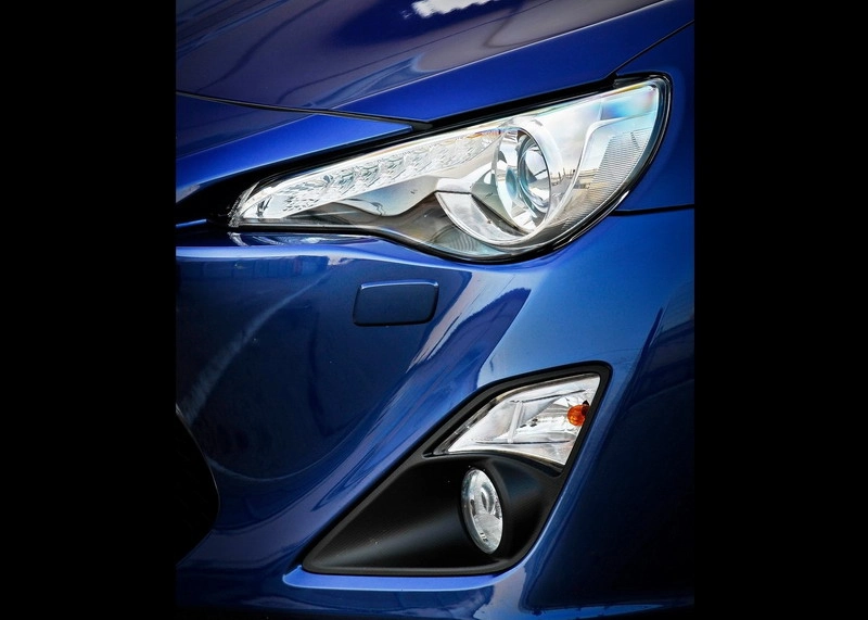 چراغ های جلوی تویوتا GT86 