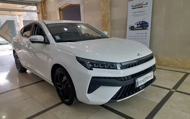 طراحی کی ام سی J7