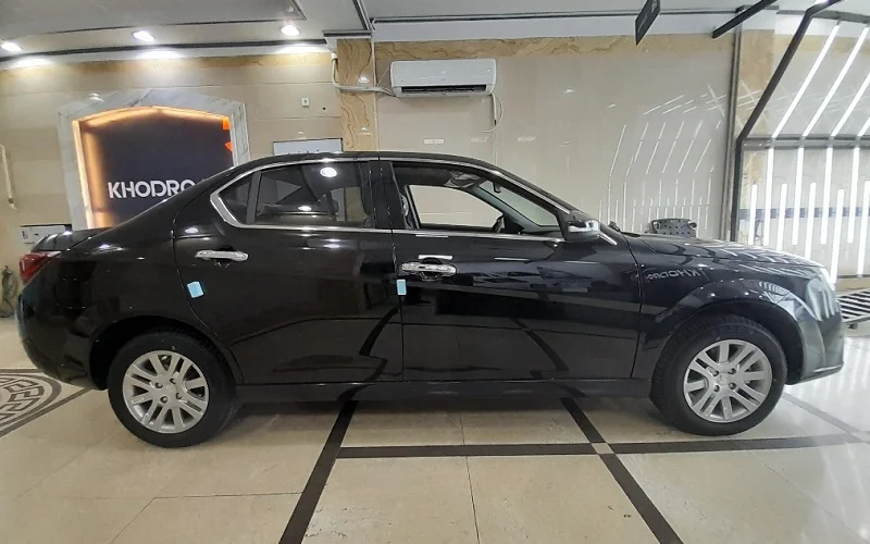 نمای جانبی دنا پلاس EF7P