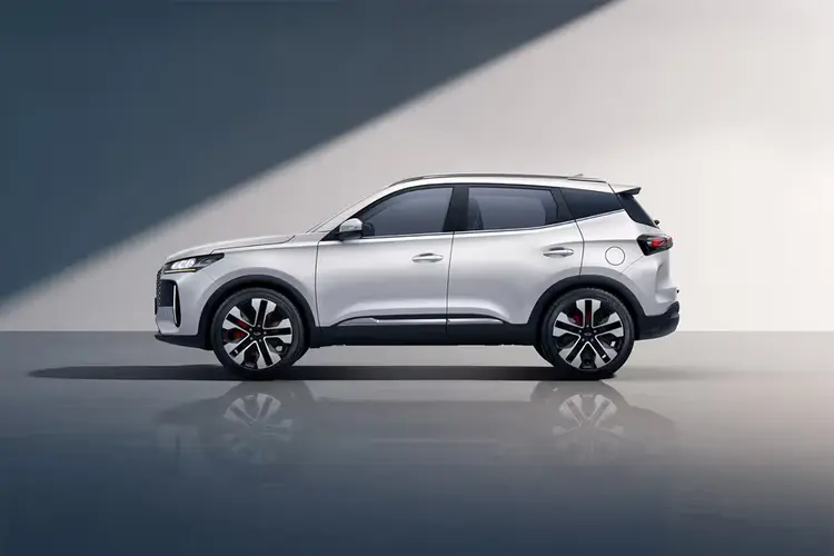 نمای جانبی ام وی ام X5