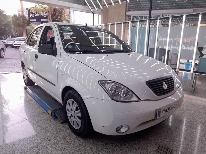 تیبا صندوقدار