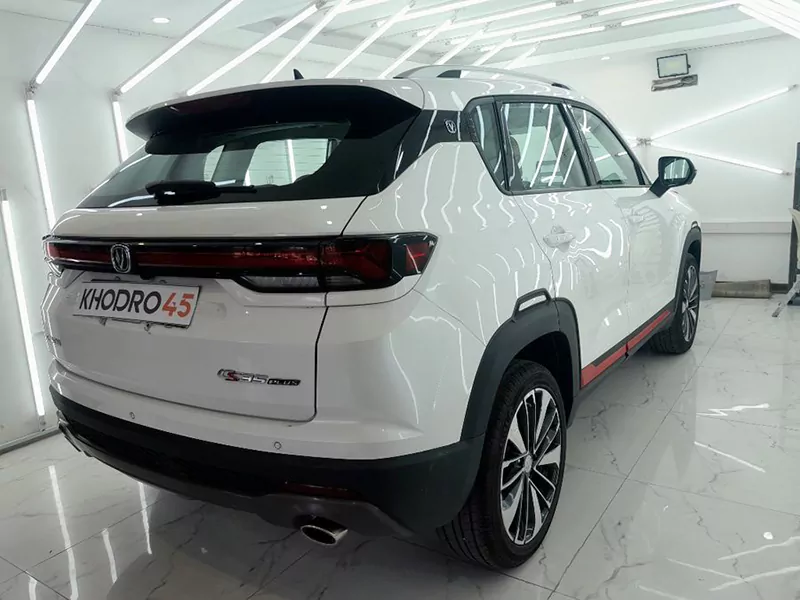 نمای عقب چانگان CS35 پلاس