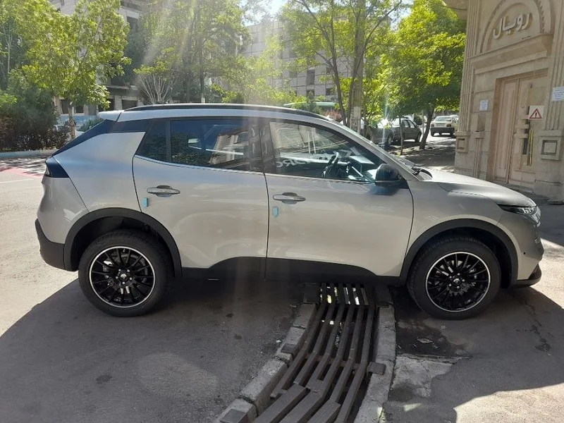 نمای بغل ریرا ایران خودروش