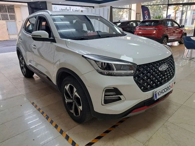 نمای ظاهری ام وی ام x55 پرو