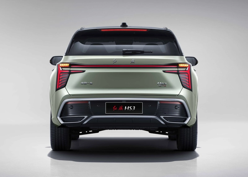نمای عقب هونگچی HS3 هیبرید 2025