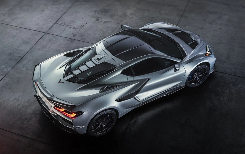 نمای عقب شورولت کوروت ZR1X