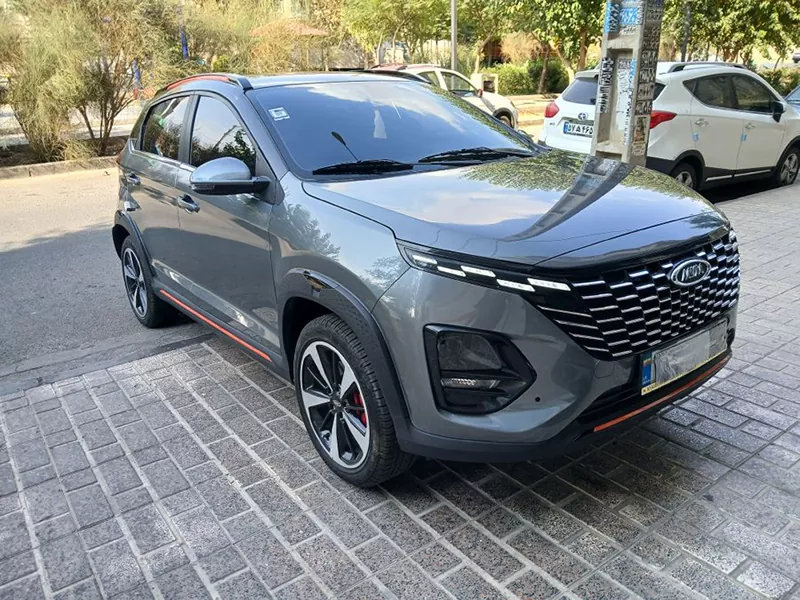 نمای ام وی ام x33 کراس اتومات