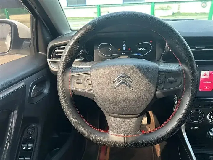 فرمان سیتروئن C3-XR