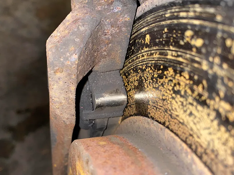 حسگرهای الکترونیکی پایش فرسودگی لنت خودرو