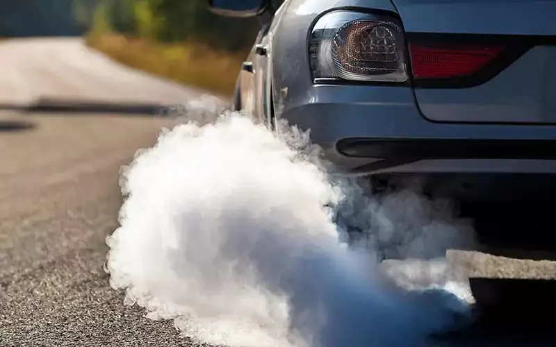 دود خاکستری اگزوز دود خاکستری اگزوز