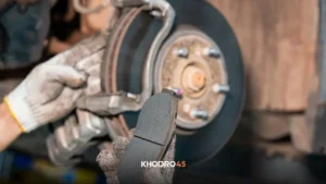 چگونه بفهمیم لنت ترمز خودرو تمام شده است؟ + زمان تعویض لنت