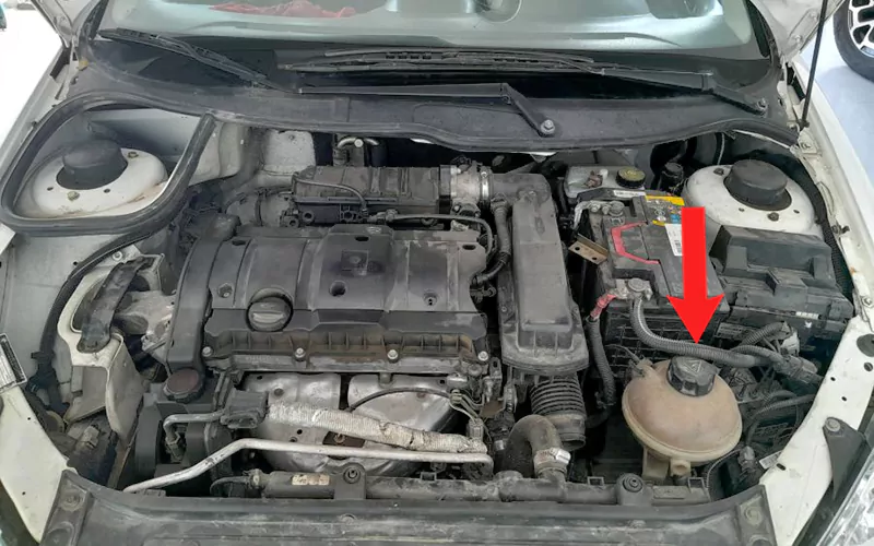 مخزن آب رادیاتور پژو ۲۰۶ تیپ ۵