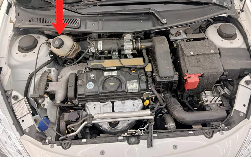 مخزن آب رادیاتور پژو ۲۰۷ TU3