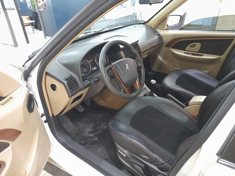 نمای داخلی پژو پارس