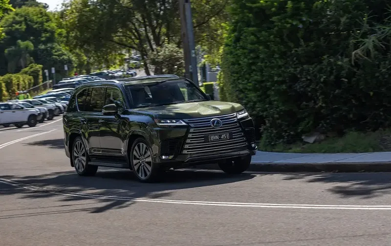 طراحی ظاهری لکسوس LX600 مدل 2025