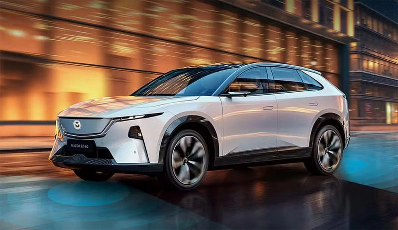 نمای جانبی مزدا EZ-60 نمای جانبی مزدا EZ-60