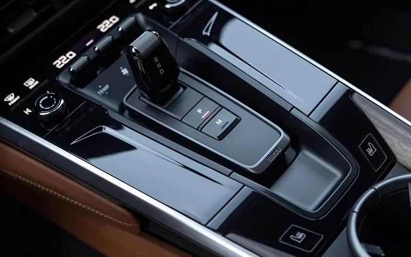 کنسول وسط پورشه ۹۱۱ کاررا ۲۰۲۶ کنسول وسط پورشه ۹۱۱ کاررا ۲۰۲۶