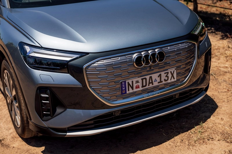 طراحی چراغ های آئودی Q4 e-Tron مدل ۲۰۲۵