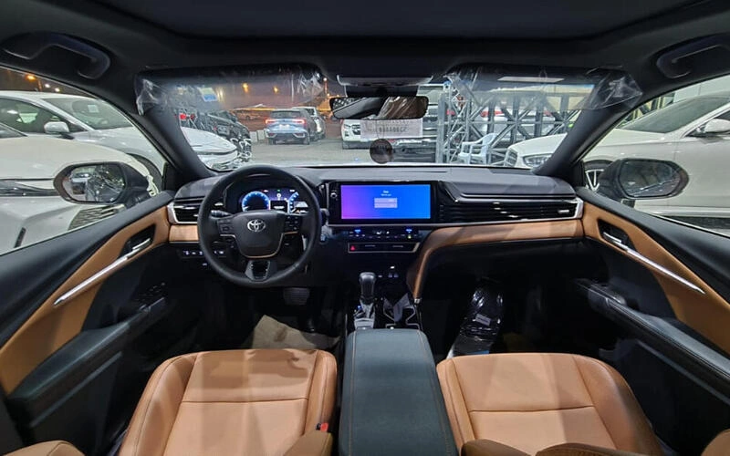 کابین تویوتا کمری لیمیتد کابین تویوتا کمری لیمیتد