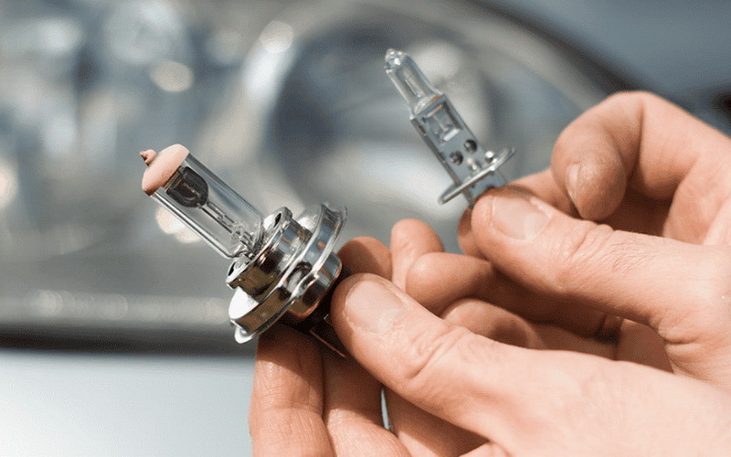 بعد از خرید خودرو کارکرده، سیستم روشنایی و چراغ ها بررسی کنیم