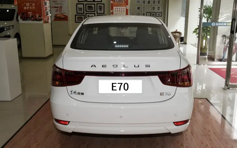 طراحی دانگ فنگ e70 