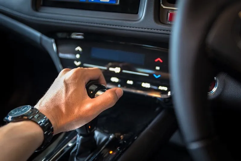 تعویض دنده خودرو