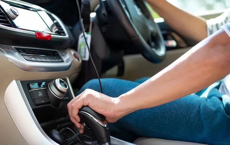 تغییر دنده خودرو