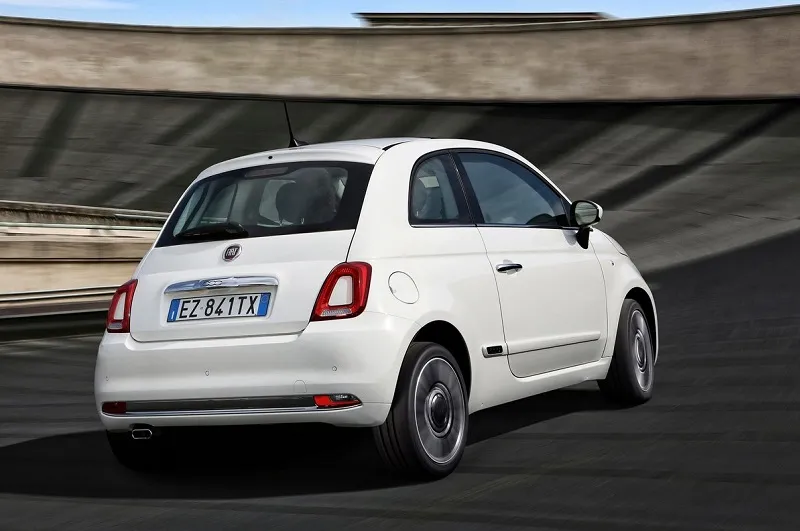 نمای عقب فیات ۵۰۰ مدل ۲۰۲۴ نمای عقب فیات ۵۰۰ مدل ۲۰۲۴