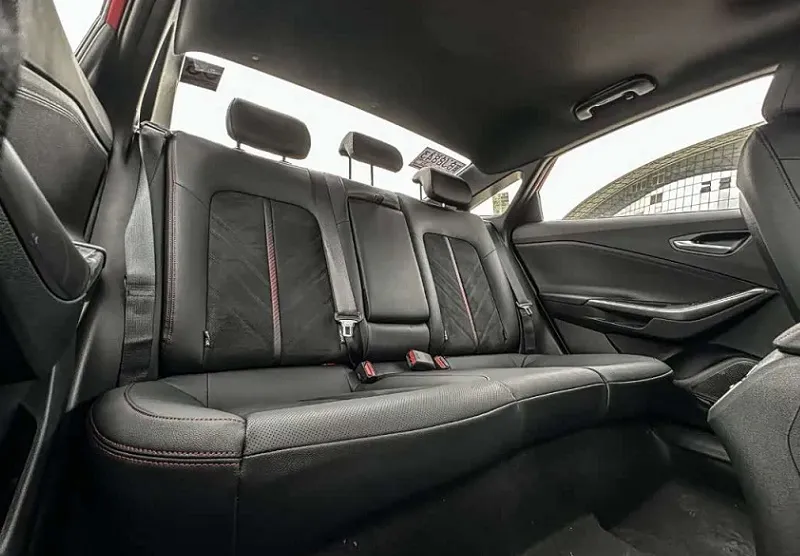 صندلی های عقب هیوندای لافستا ۲۰۲۵