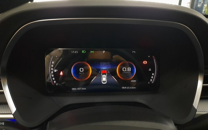 آپشن های کی ام سی j7 