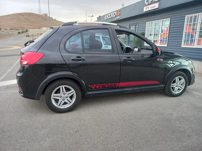 نمای جانبی کوییک R پلاس نمای جانبی کوییک R پلاس