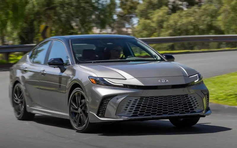 تویوتا کمری هیبرید تویوتا کمری هیبرید