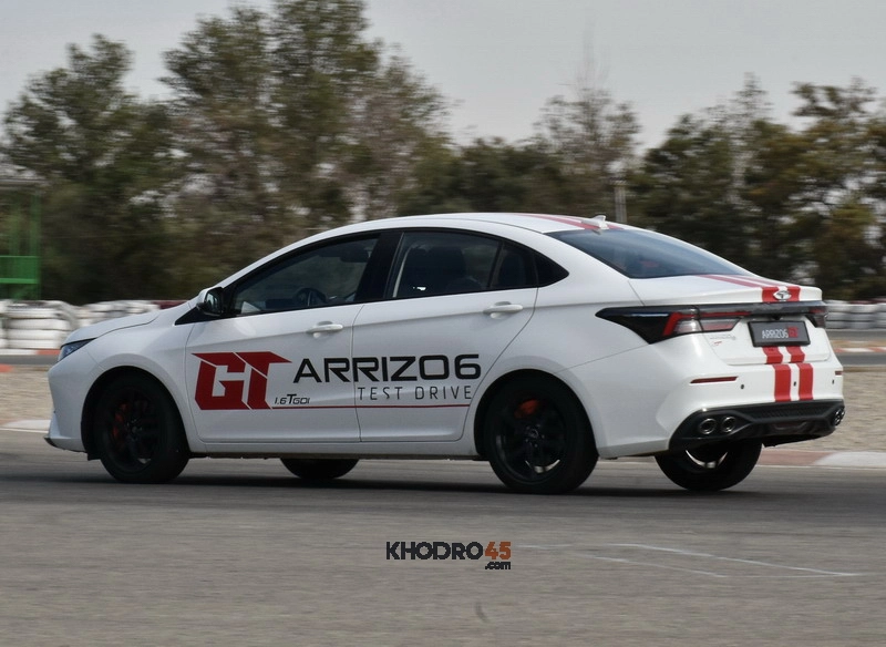 نمای جانبی آریزو ۶ GT