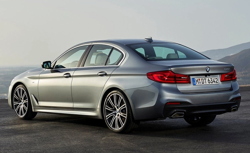 نمای عقب بی ام و 530i مدل ۲۰۱۷ - ۲۰۱۸