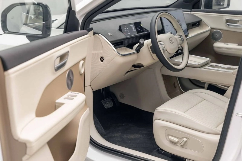 طراحی داخلی تویوتا BZ3X مدل 2025