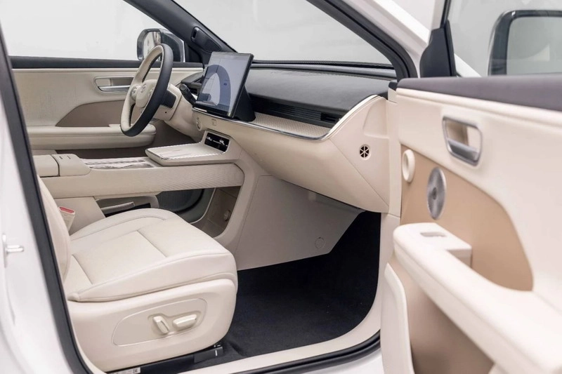 طراحی کابین BZ3X مدل 2025 طراحی کابین BZ3X مدل 2025