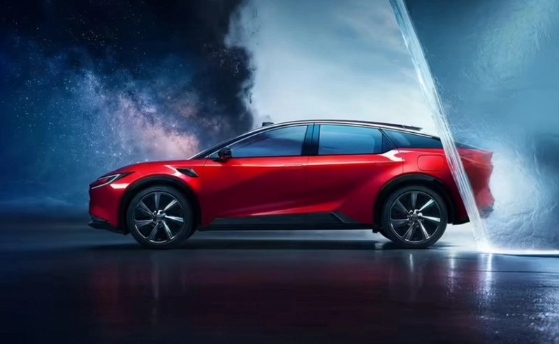 نمای جانبی تویوتا bZ5 نمای جانبی تویوتا bZ5