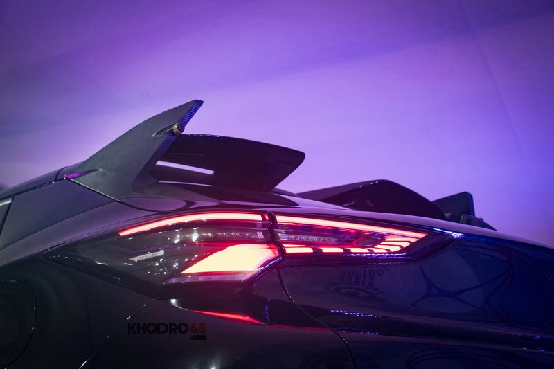 چراغ عقب چانگان UNI-T