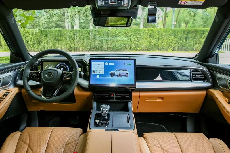 طراحی داخلی ترامپچی ES9 طراحی داخلی ترامپچی ES9