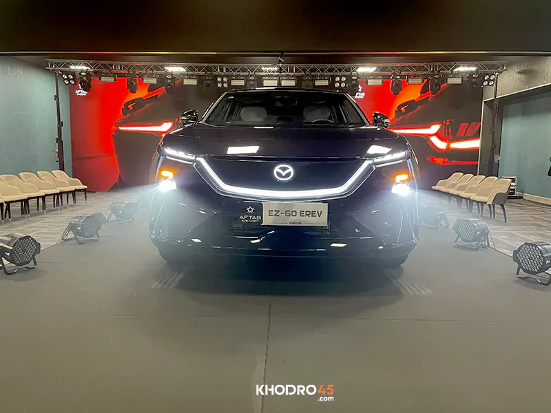 نمای جلو مزدا EZ-60