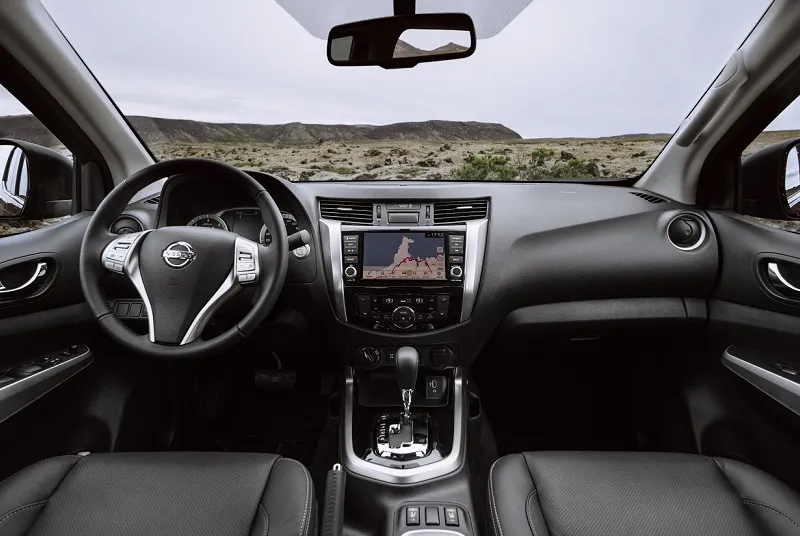 طراحی داخلی نیسان ناوارا کریمان موتور طراحی داخلی نیسان ناوارا کریمان موتور