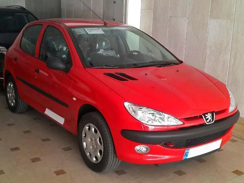 پژو ۲۰۶ قرمز پژو ۲۰۶ قرمز