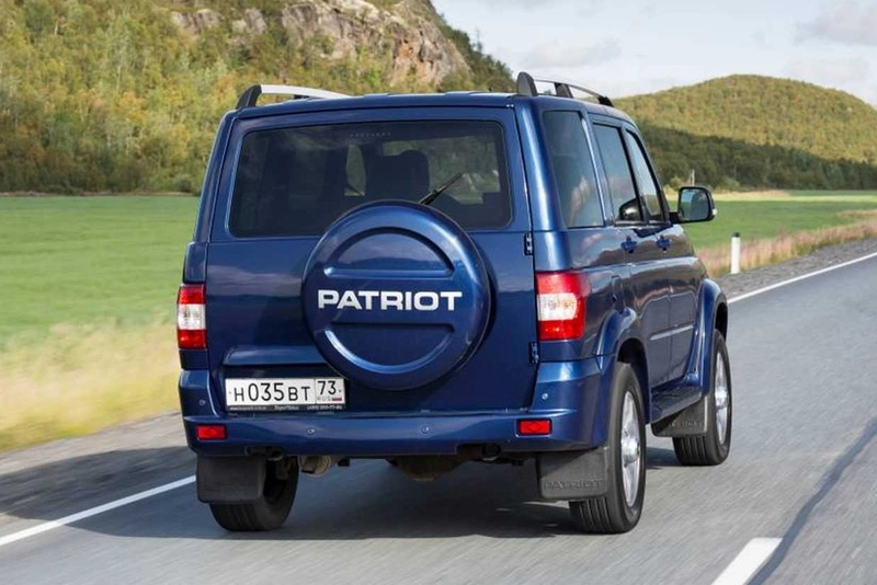 نمای عقب یوآز پاتریوت نمای عقب یوآز پاتریوت