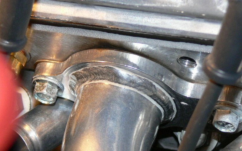 ضخامت فلنج، کیفیت جوشکاری و نوع طراحی کلکتور از مهمترین المانهای آشکار کننده کیفت هدرز است ضخامت فلنج، کیفیت جوشکاری و نوع طراحی کلکتور از مهمترین المانهای آشکار کننده کیفت هدرز است